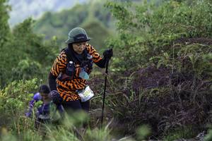 BIB: 2094
                            <button type="button" onclick="openModal(24764070)" class="btn btn-primary btn-sm float-right btn-popup" data-toggle="modal" data-target=".modal-high-quality">
                        <i class="fas fa-shopping-cart"></i> Add to Cart
                    </button>
                                            <button type="button" onclick="isThisMe(24764070, true)" class="btn btn-success btn-sm float-right btn-popup btn-isme hidden" data-toggle="tooltip" data-placement="bottom" title="นี่คือรูปของคุณใช่ไหม คลิกที่นี่เพื่อเอาเข้าอัลบั้ม">
                        <i class="fas fa-plus"></i> Add to album
                    </button>
                    <button type="button" onclick="isThisMe(24764070, false)" class="btn btn-warning btn-sm float-right btn-popup btn-isnotme hidden">
                        <i class="fas fa-ban"></i> Remove from album
                    </button>